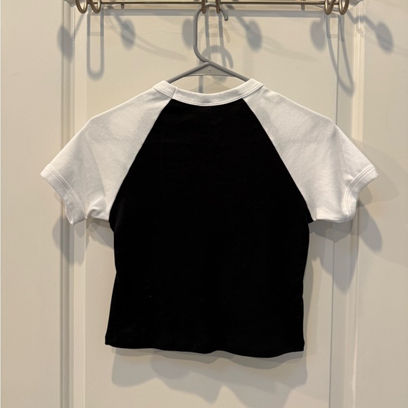 Paramore ‘Thick Skull’ Official Cropped Baby Tee - Picture 3 of 3